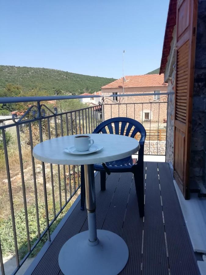 Tsitalia Cottage House Leonídion Eksteriør bilde